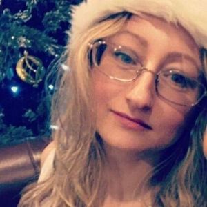 Meet your Posher, Lenka